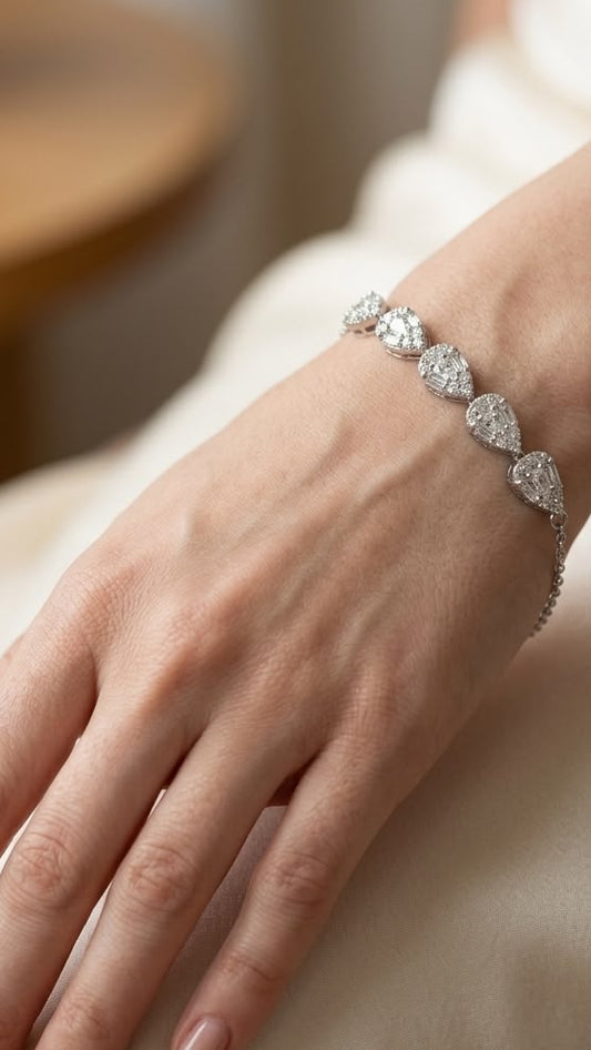 Essence Bracelet